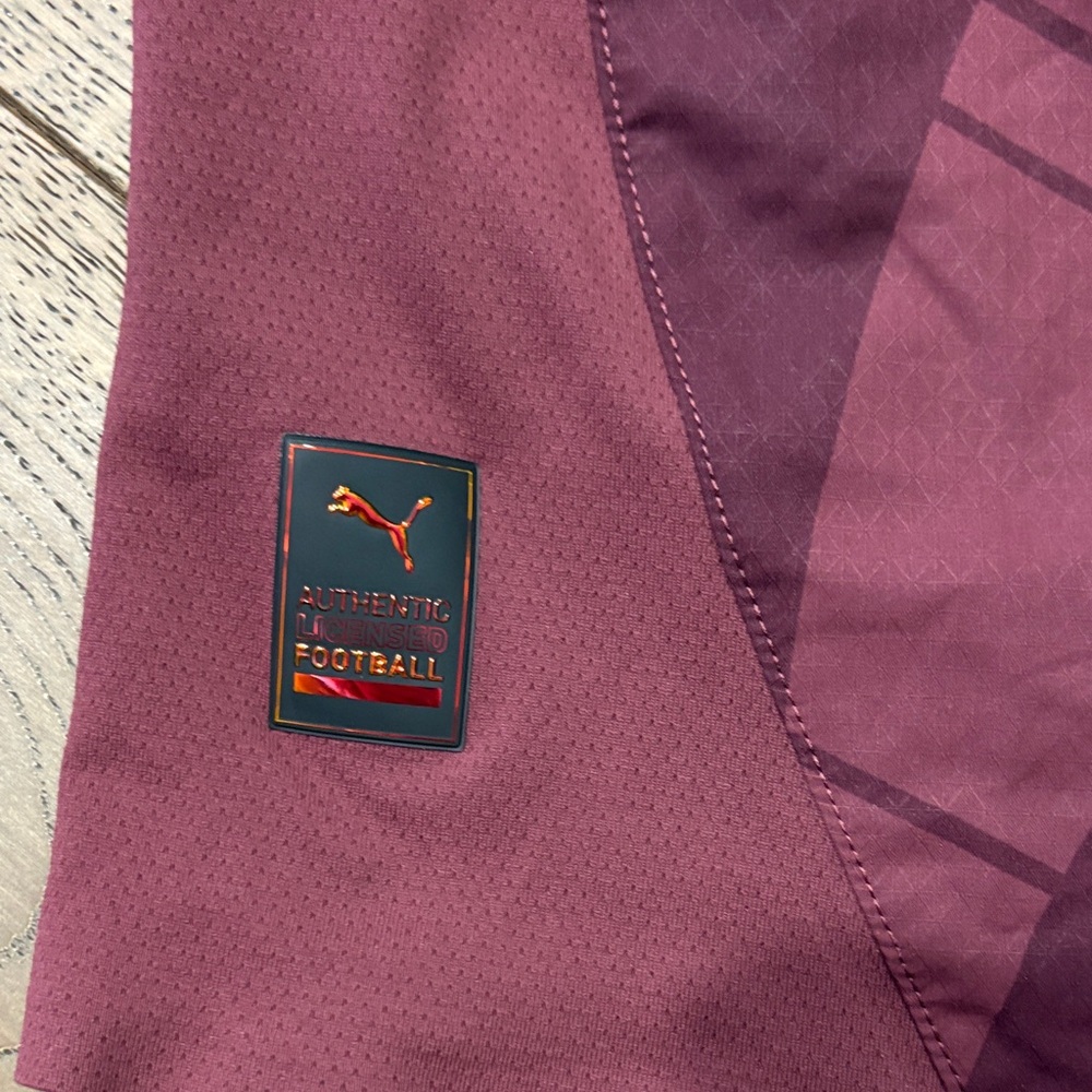 Manchester City Men’s Puma Soccer Jersey Medium - Picture 2 of 8